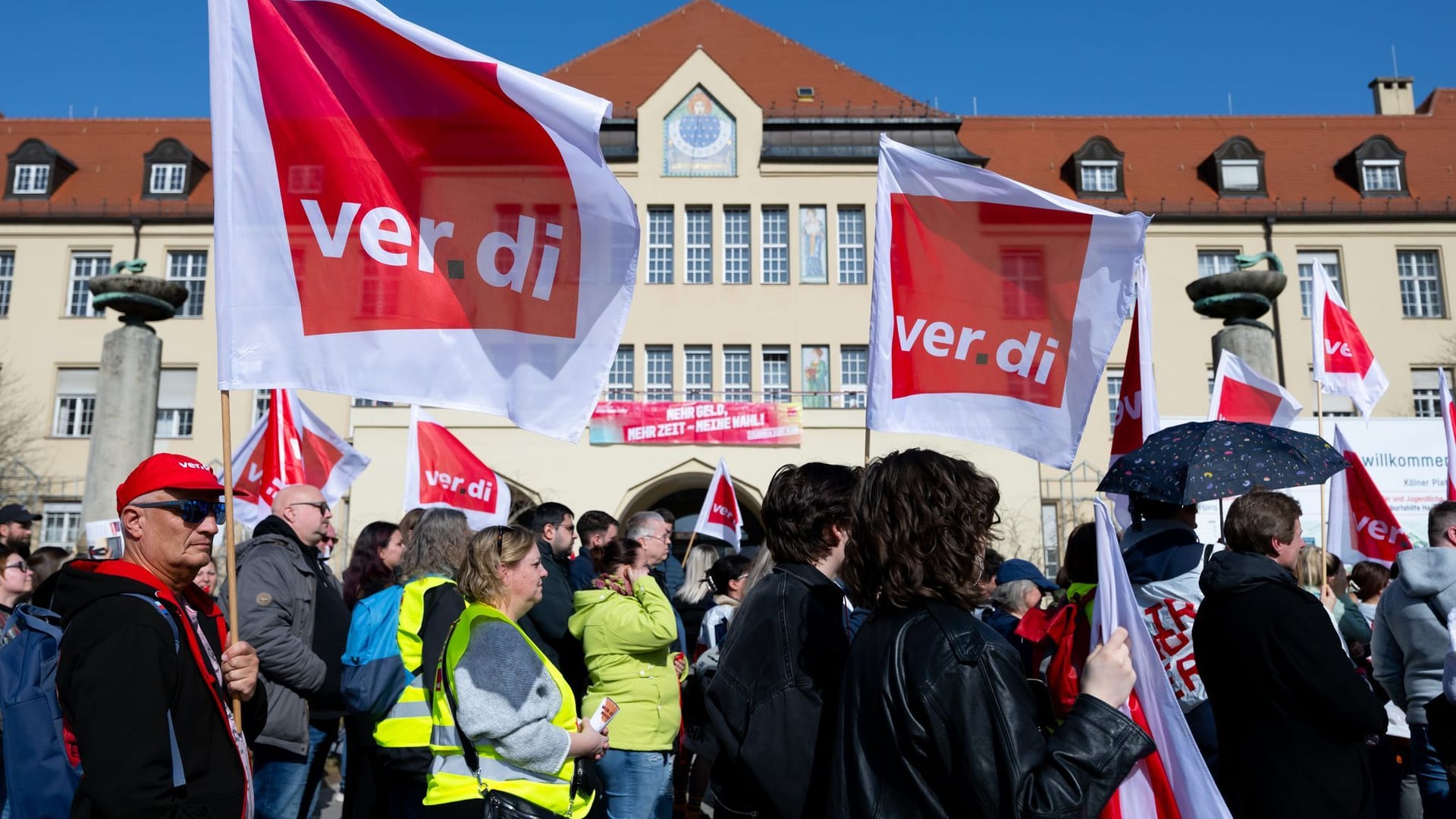 Warnstreik im Öffentlichen Dienst - München