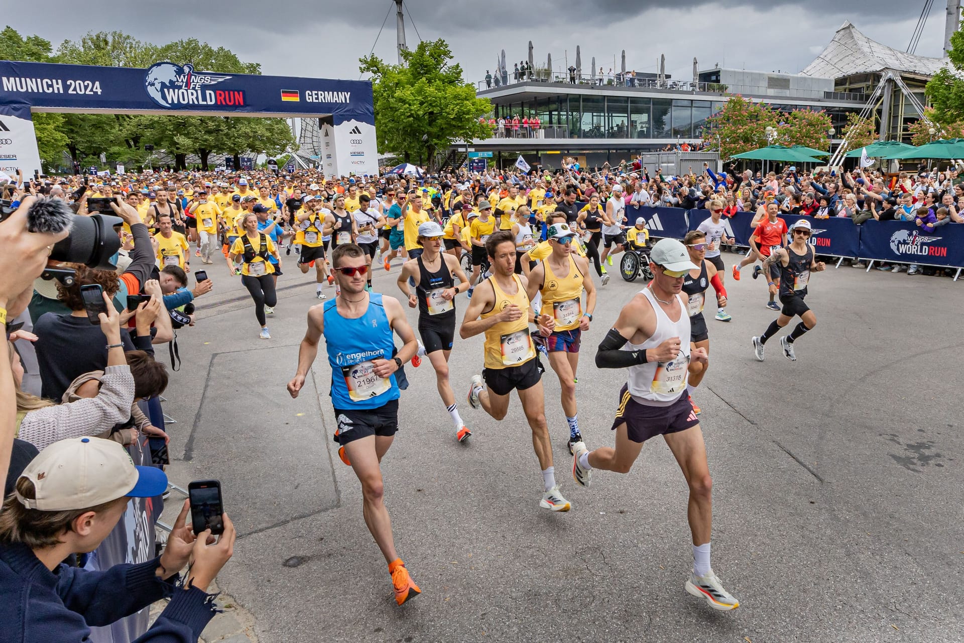 Start des Wings for Life World Runs 2024 (Archivbild): Traditionell geht der Flagship Run in München im Olympiapark los.