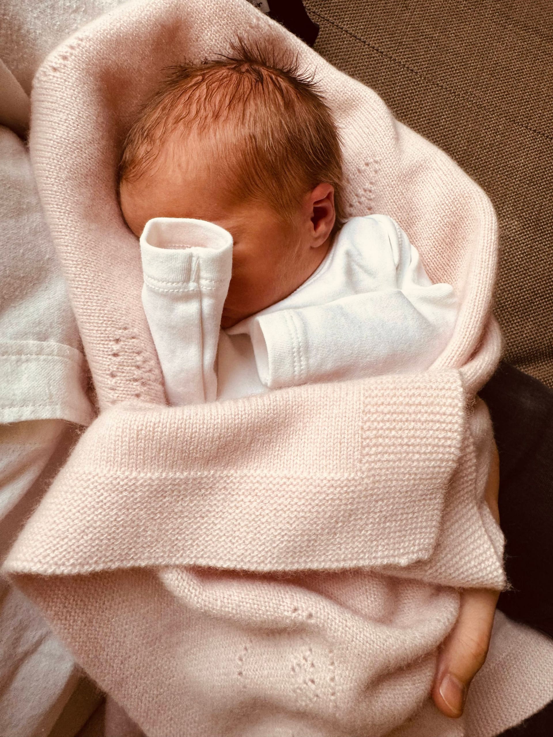 Athena Elizabeth Rose Mapelli Mozzi: Sie kam am Mittwoch, den 22. Januar, um 12:57 Uhr zur Welt.