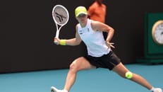 Tennis-Topstar beim Training von Mann bedroht