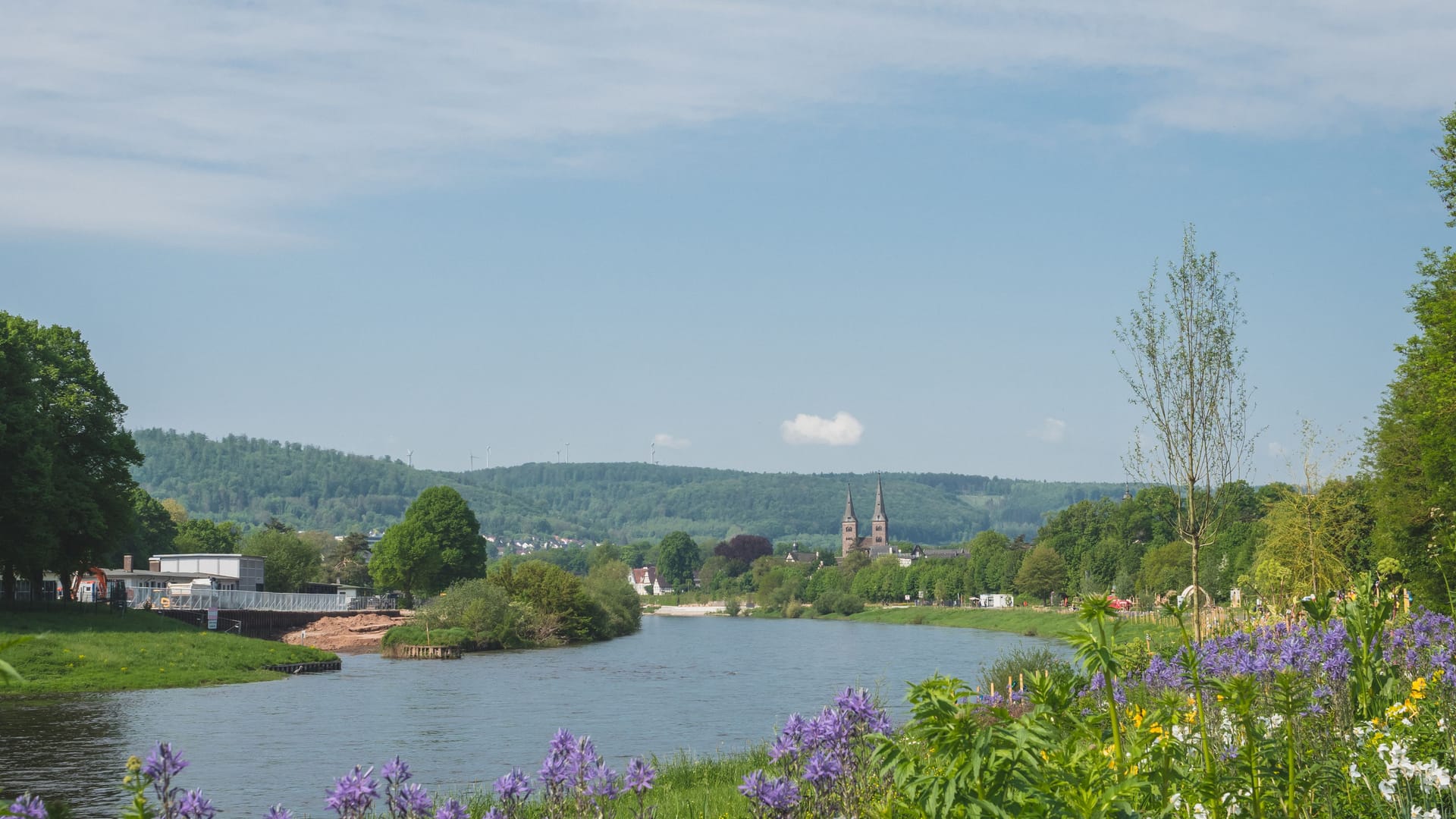 Die Natur des Weserberglandes ist Bühne für Geschichten und Legenden. Das wussten schon die Gebrüder Grimm.