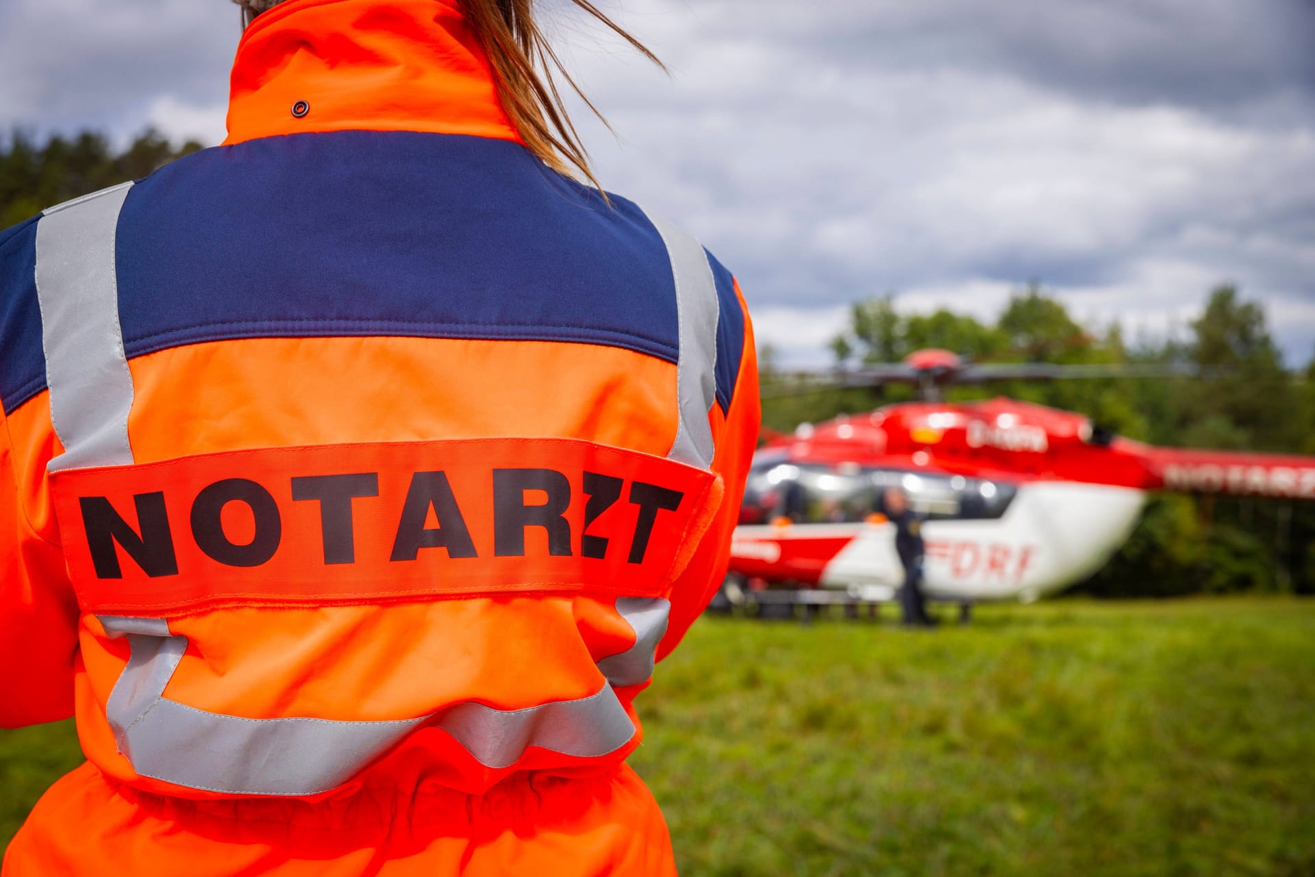 Rettungshubschrauber in Sachsen (Symbolbild): Für den 33 Jahre alten Arbeiter kam jede Hilfe zu spät.