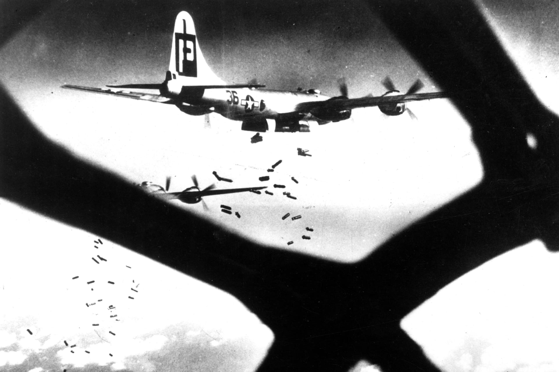 US-Bomber vom Typ B-29 Superfortress: Der größte konventionelle Luftangriff aller Zeiten fand im März 1945 auf Tokio.