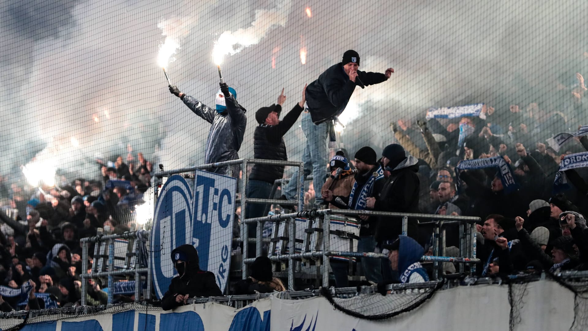 Fanblock in der Avnet Arena: Das Stadion des 1. FC Magdeburg wurde nun in Mitleidenschaft gezogen.