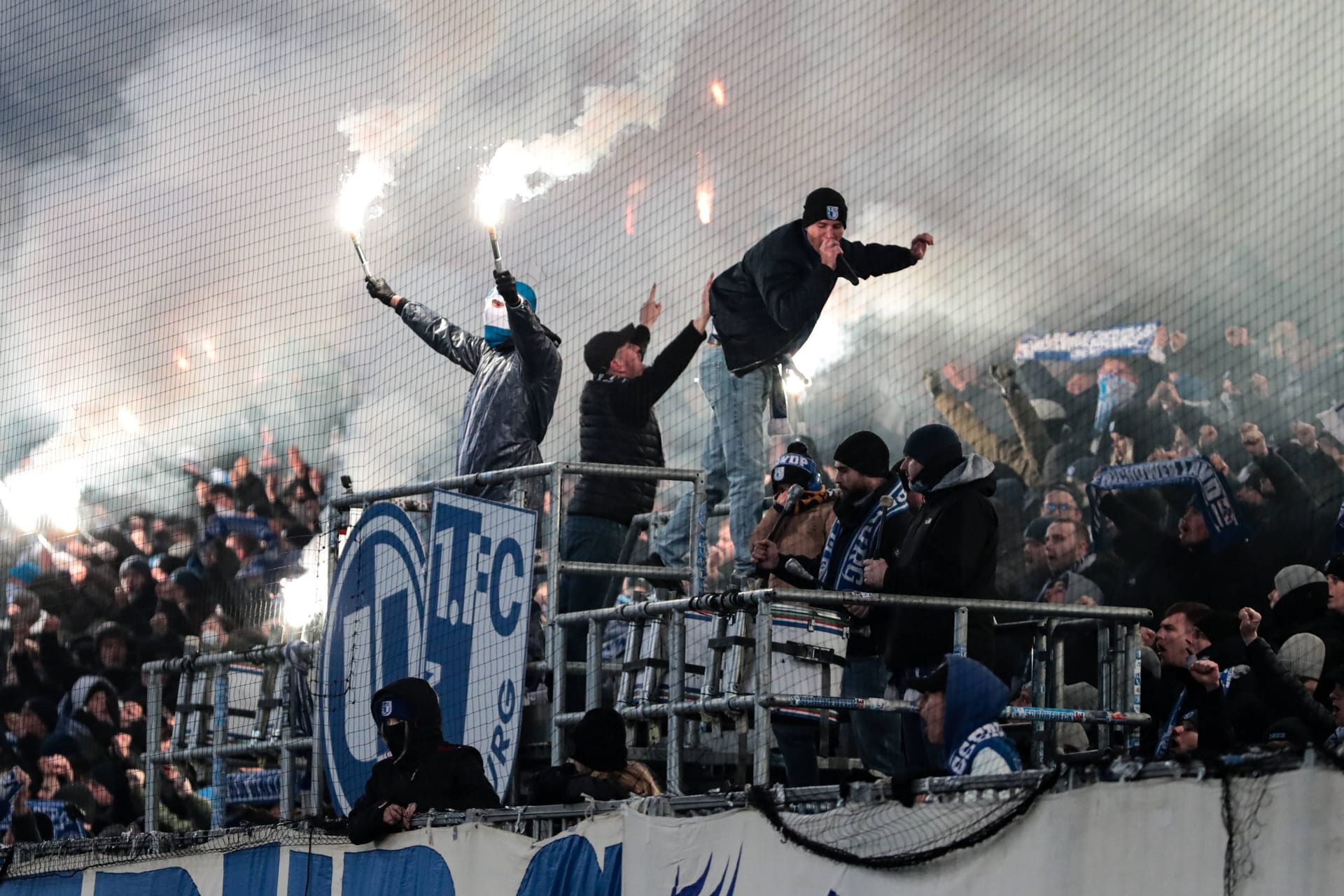 Fanblock in der Avnet Arena: Das Stadion des 1. FC Magdeburg wurde nun in Mitleidenschaft gezogen.