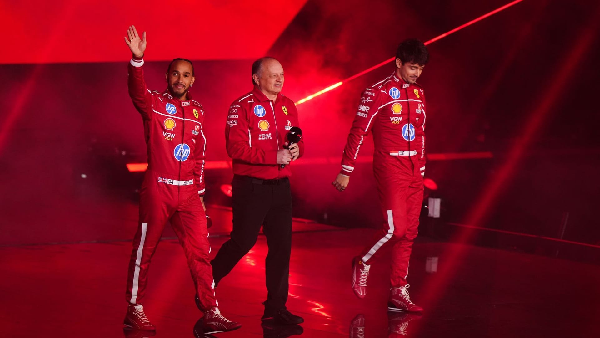 Ferrari-Teamchef Fred Vasseur, Lewis Hamilton und Charles Leclerc