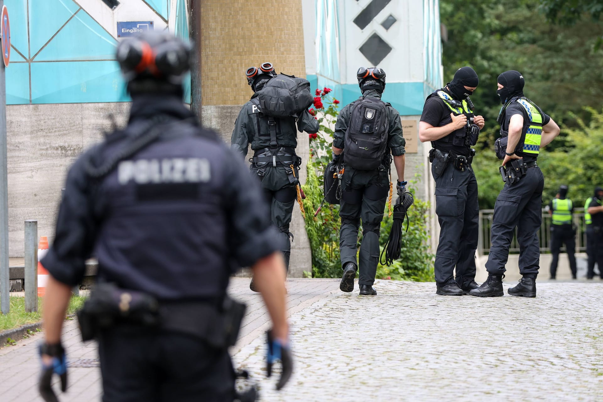 Razzia in Hamburg (Symbolbild): Am Dienstag rückten Besamte bei den eigenen Kollegen an.