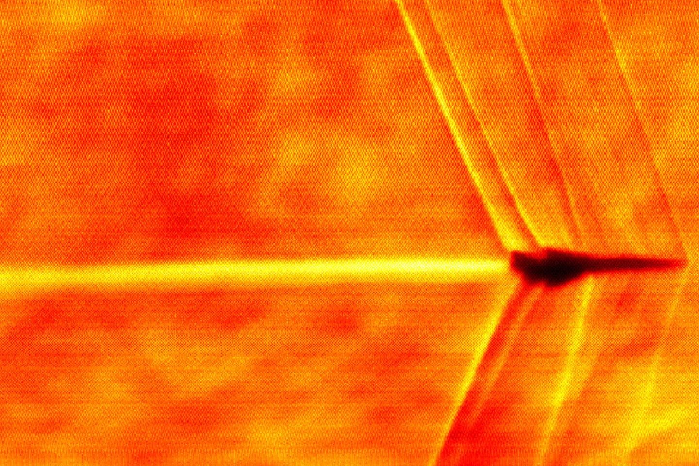 Nasa macht Vorgang sichtbar: Überschalljet XB-1 beim Durchbrechen der Schallmauer.