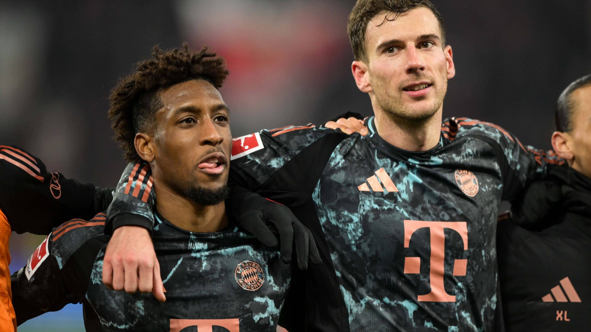 Kingsley Coman (l.) neben Leon Goretzka: Der Franzose zählt zu den Verkaufskandidaten im Sommer.