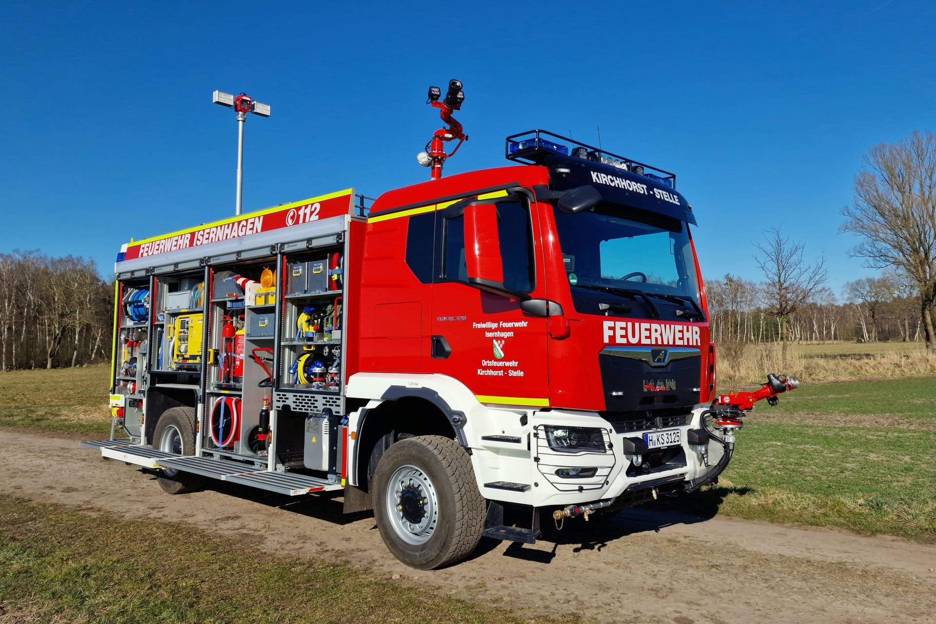 Feuerwehrfahrzeug TLF 4000: Bei der Feuerwehr in Kirchhorst-Stelle wurde das Fahrzeug erst im August 2024 offiziell in Dienst gestellt