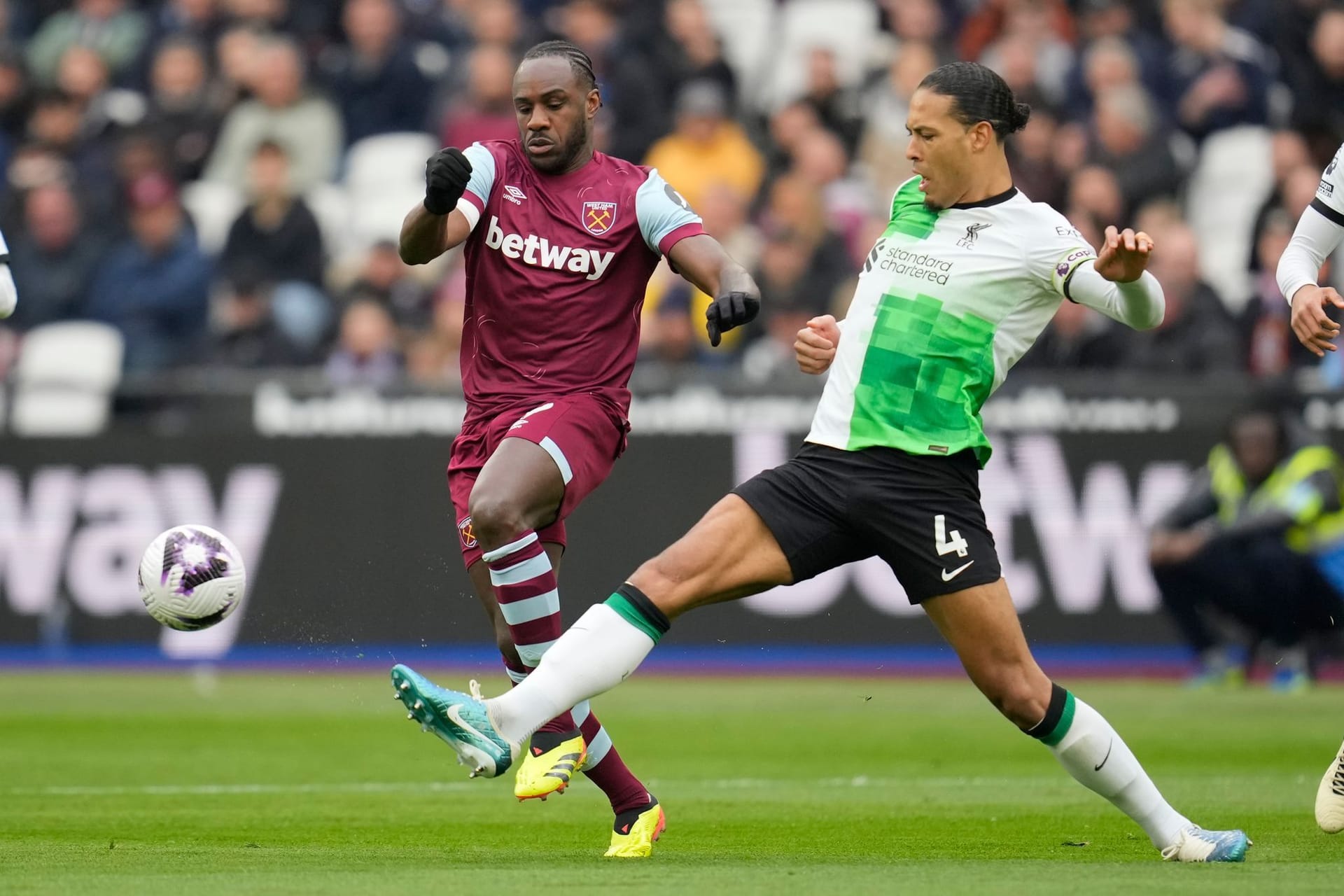 Michail Antonio, Virgil van Dijk