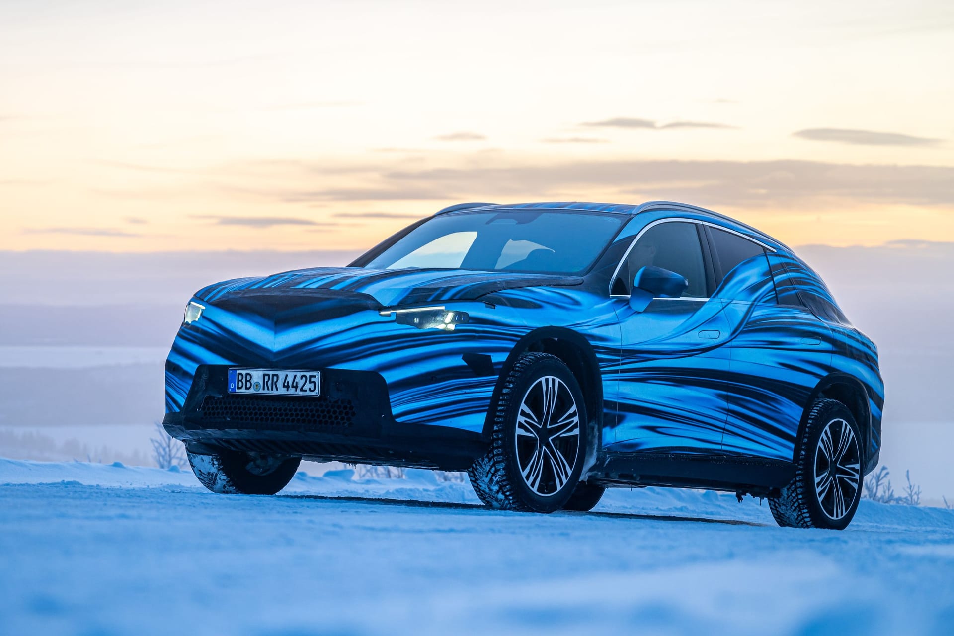 Wintertest für den GLC: Mercedes prüft sein elektrisches SUV in Nordschweden – bei Schnee, Eis und zweistelligen Minusgraden.