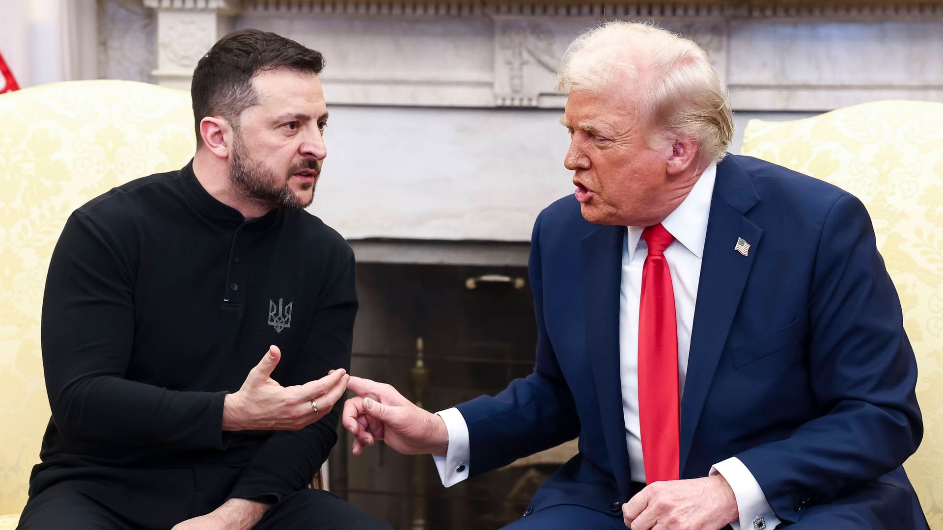 Donald Trump und Wolodymyr Selenskyj vor dem Weißen Haus (Archivbild): Kurze Zeit später kam es Ende Februar zur Eskalation im Oval Office.