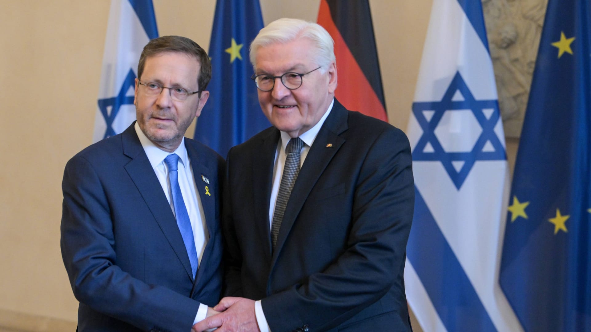 Israels Präsident Isaac Herzog ist der Initiator des Rats. Das Bild zeigt ihn bei einem Besuch bei Bundespräsident Frank-Walter Steinmeier im Februar 2024.