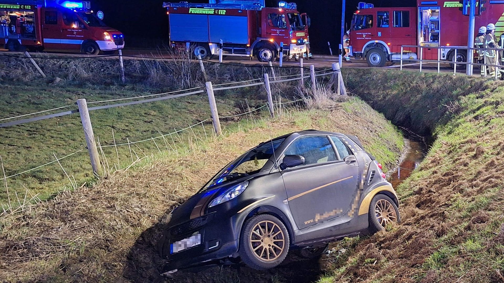 An einer Ampel in Stuhr verwechselte ein 88-Jähriger offenbar Gas und Bremse.