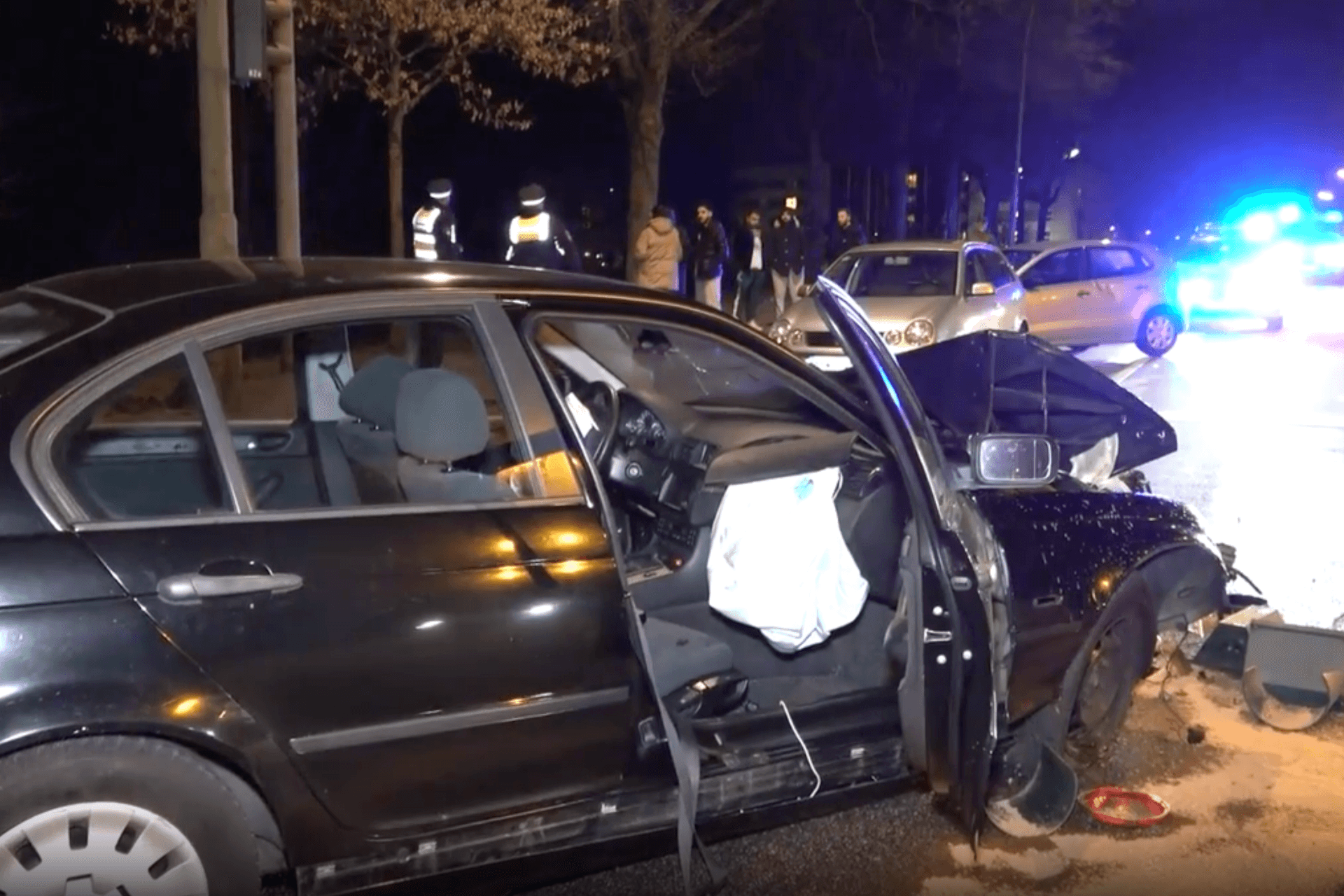 Zwei Menschen wurden bei einem illegalen Autorennen in Hamburg verletzt.