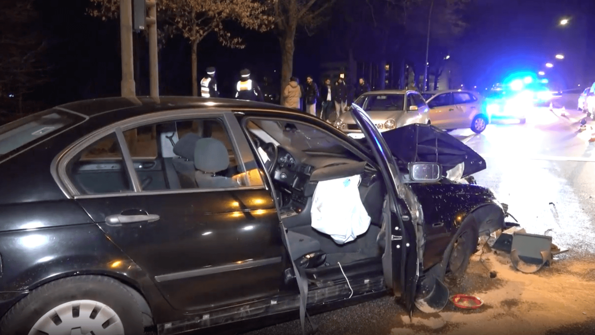 Zwei Menschen wurden bei einem illegalen Autorennen in Hamburg verletzt.