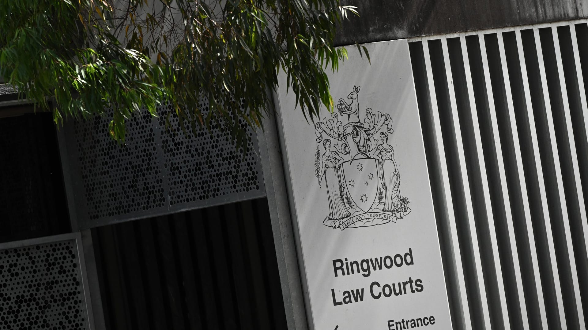 Außenansicht des Ringwood Magistrates Court in Melbourne: Hier wird sich ein männliches Model wegen diverser Sexualdelikte verantworten müssen.