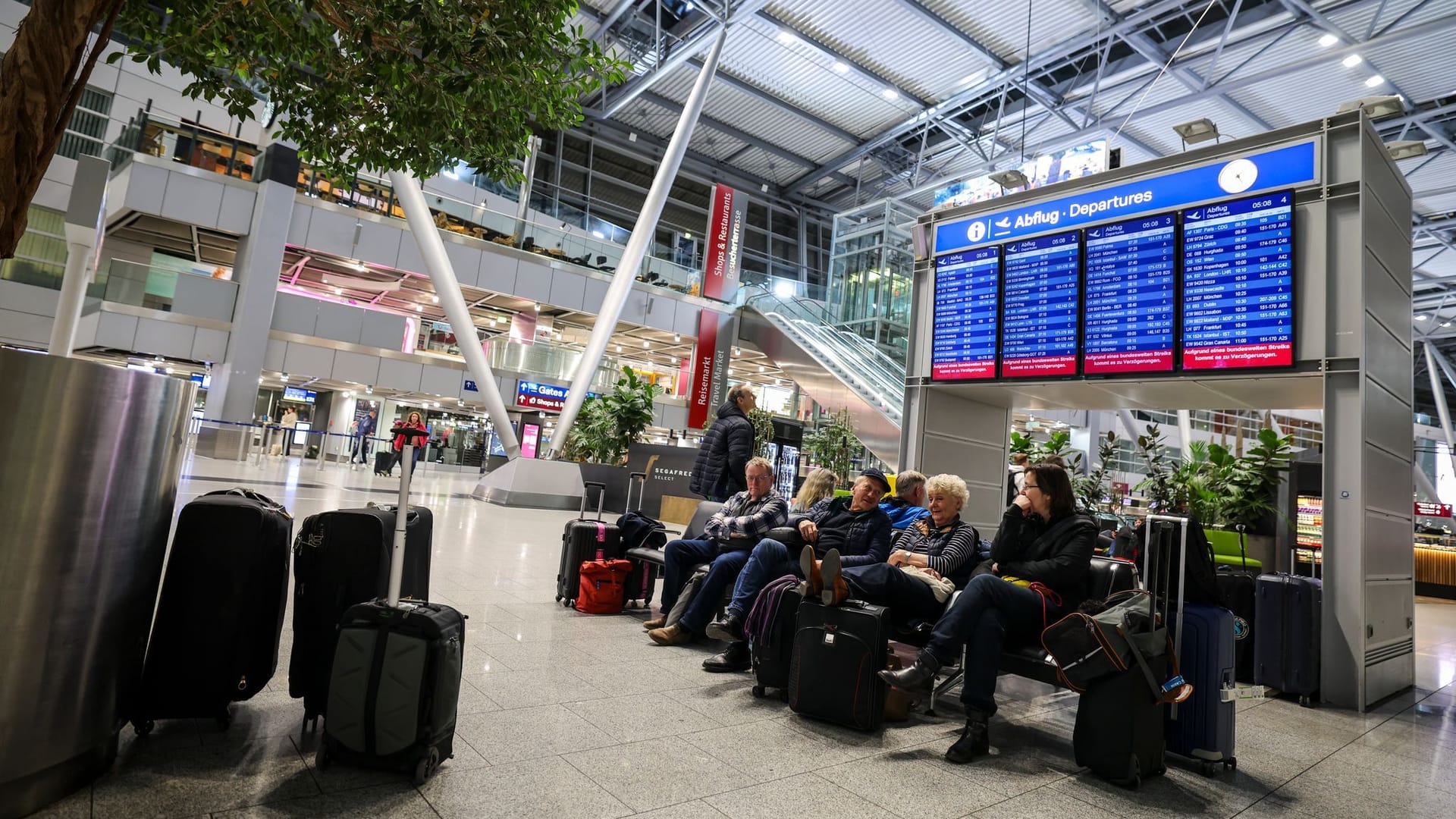 Verdi-Warnstreik am Flughafen Düsseldorf