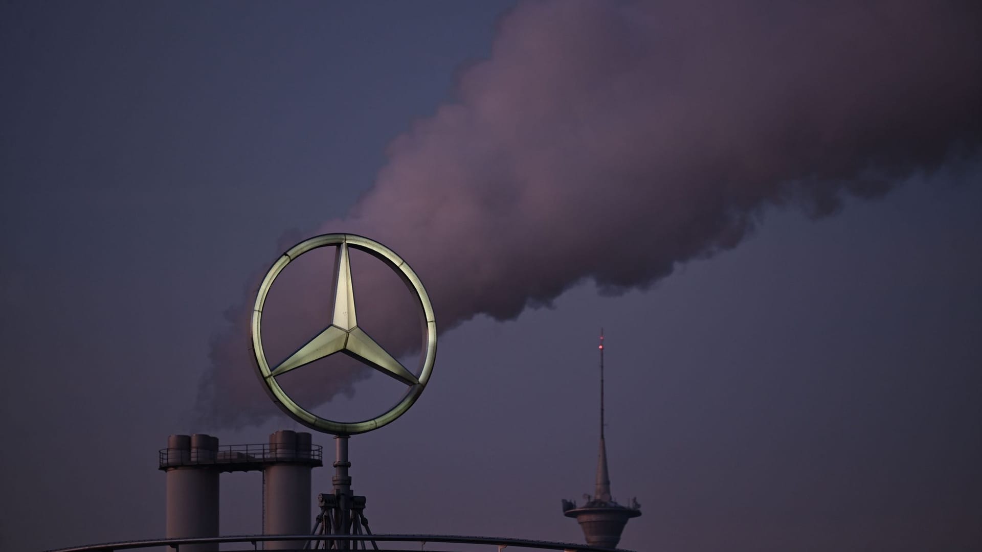 Mercedes-Benz Logo