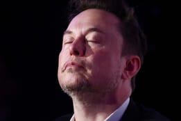 Teslas Gewinn bricht ein – Musk macht Ankündigung