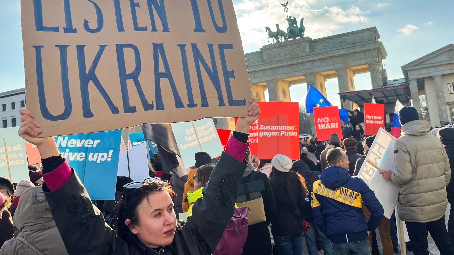 Demo in Berlin: Hunderte Menschen beteiligten sich an ihr.