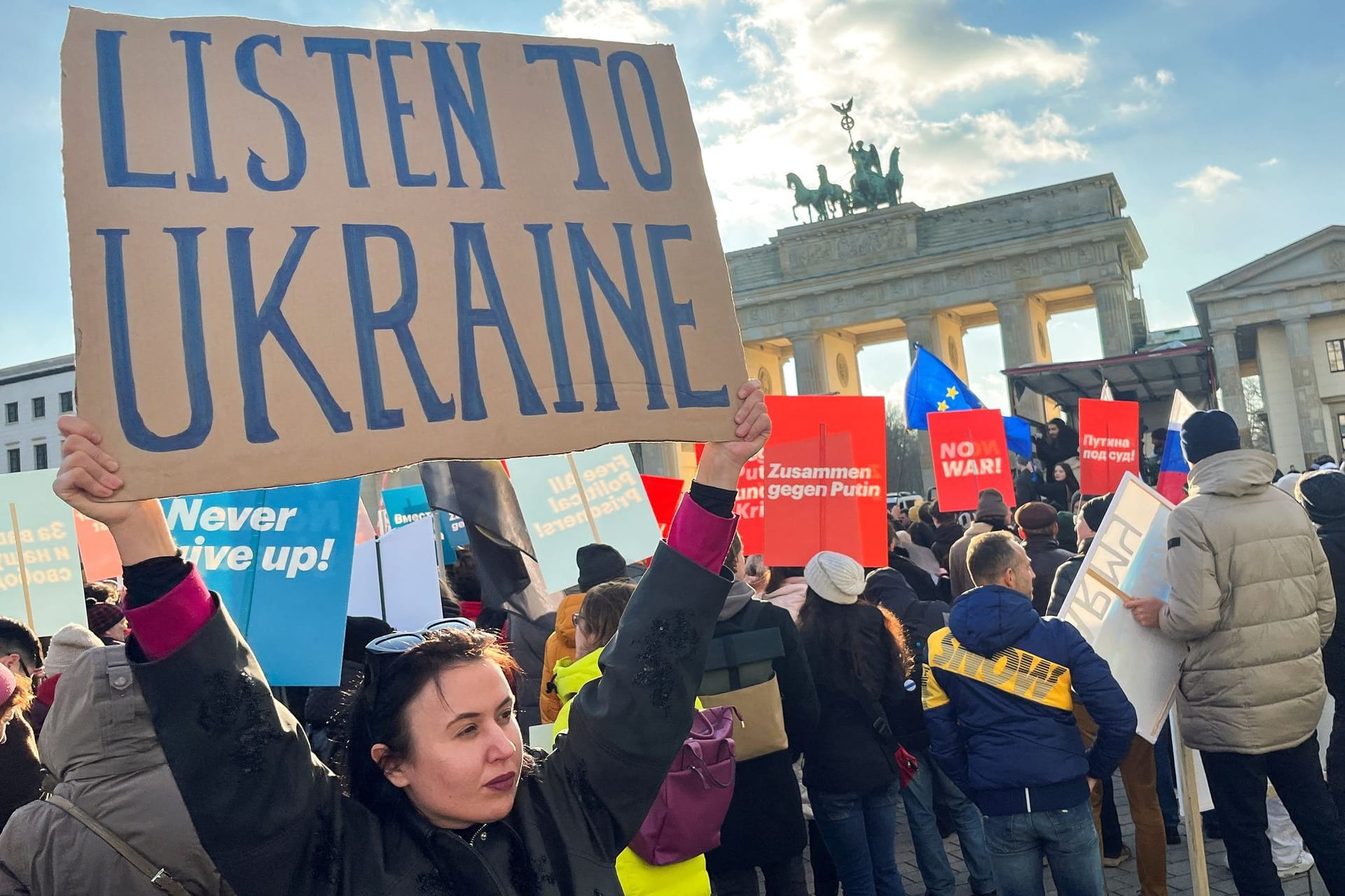 Demo in Berlin: Hunderte Menschen beteiligten sich an ihr.