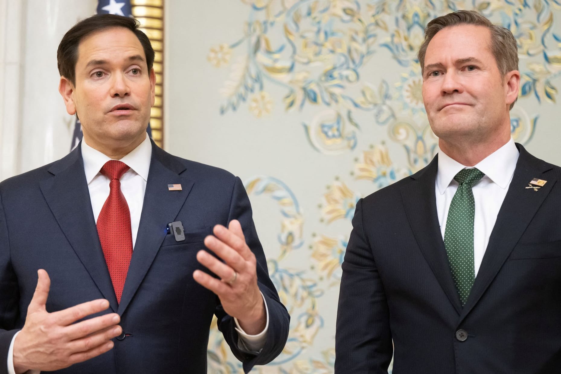 US-Außenminister Marco Rubio (l) und Trump-Berater Mike Waltz: Sie verhandelten in Saudi-Arabien mit einer ukrainischen Delegation.