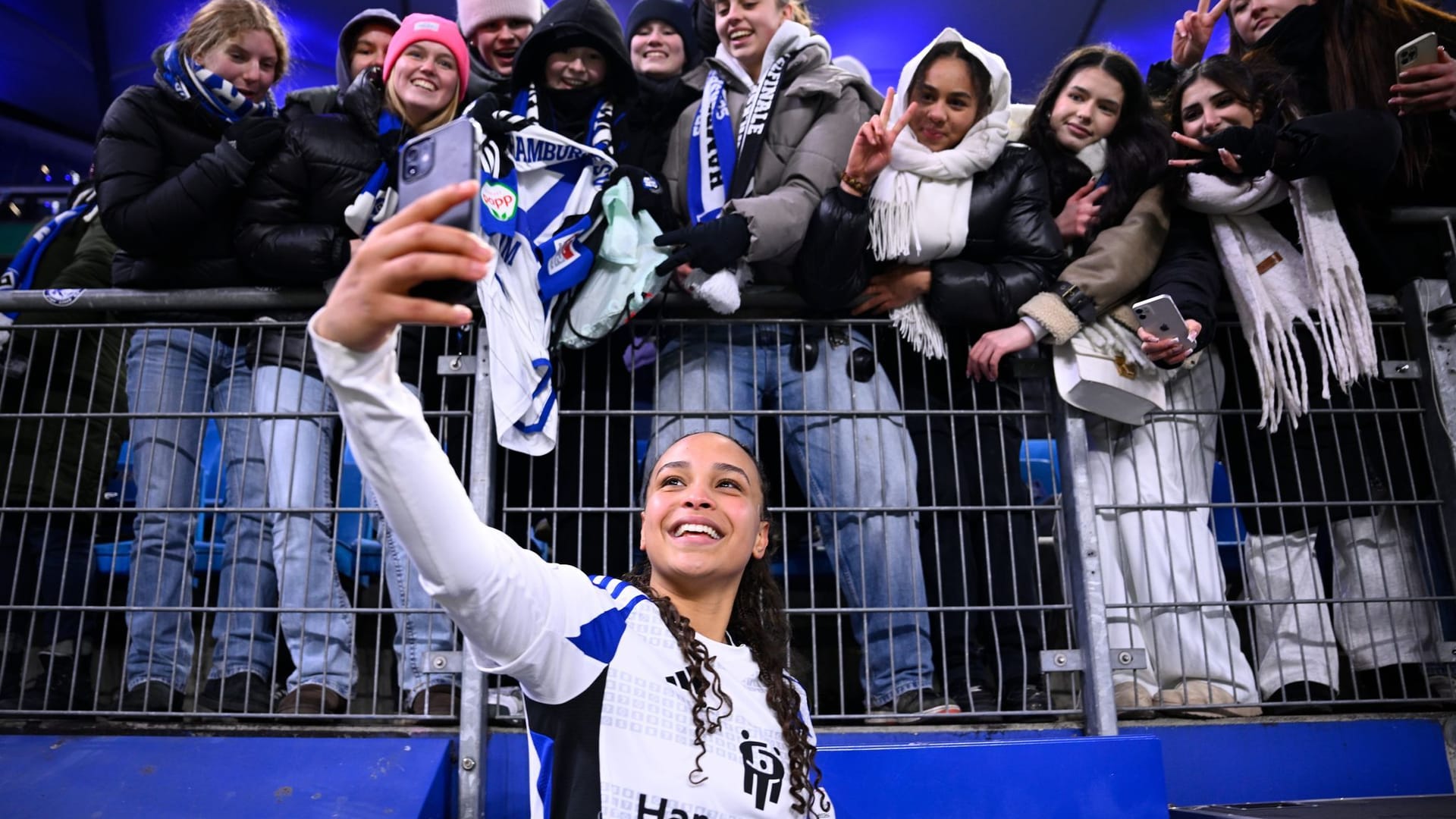 Lisa Baum vom Hamburger SV im Volksparkstadion.