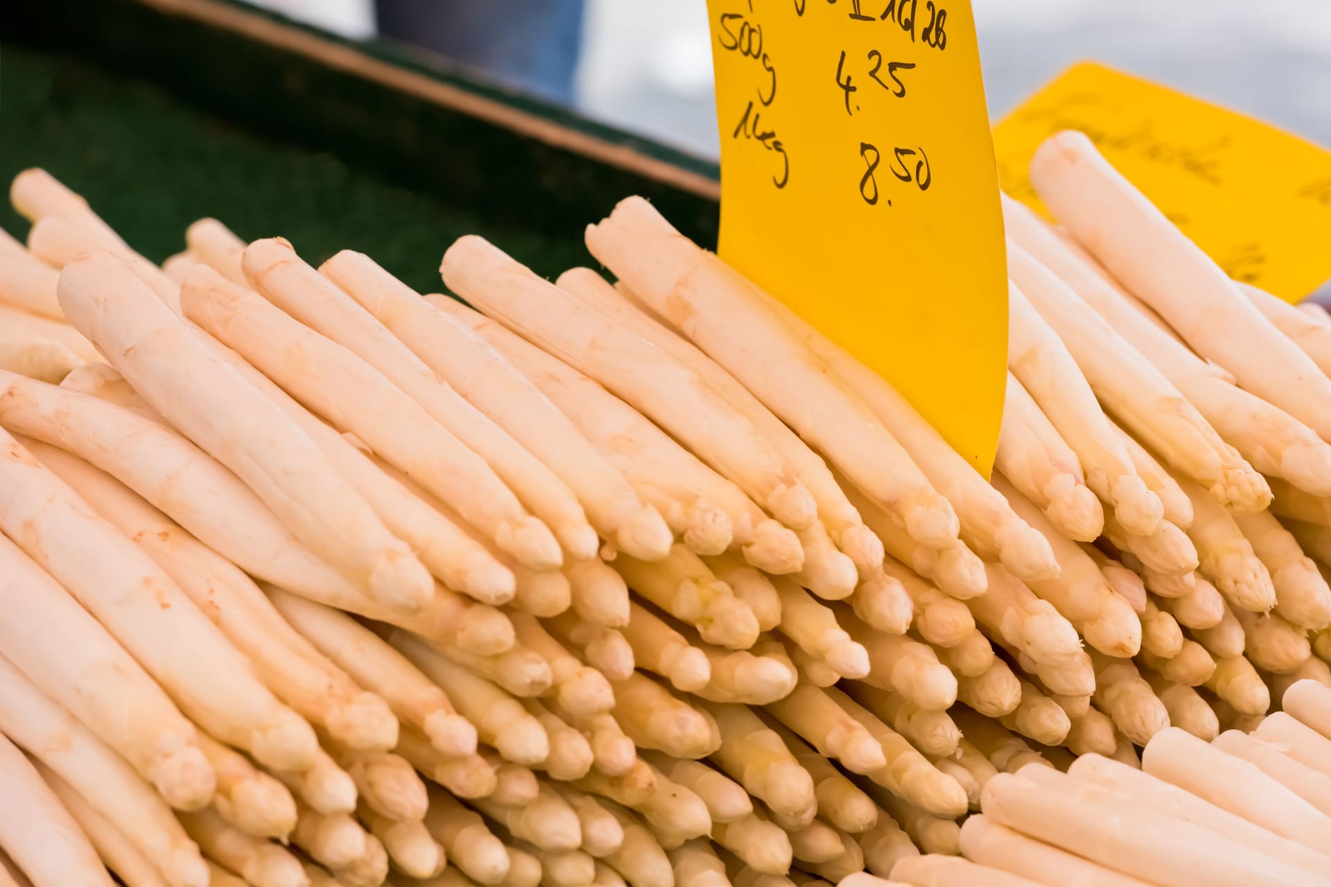 Fresh asparagus selling in a market