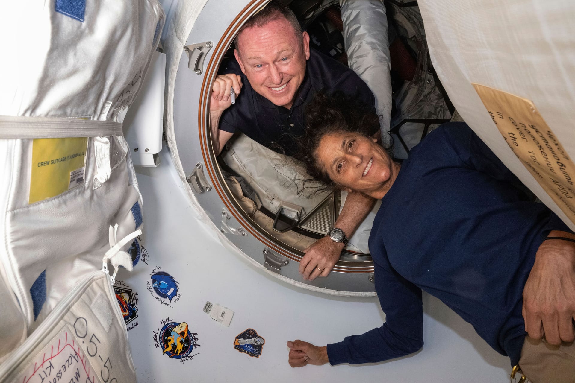 Barry Wilmore und Suni Williams im Juni 2024: Die US-Astronauten waren monatelang auf der ISS gestrandet, weil ihr "Starliner"-Raumschiff nicht sicher genug erschien.