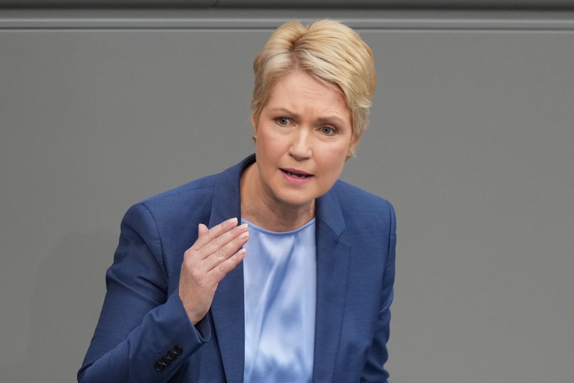 Manuela Schwesig: Sie spricht im Bundestag.