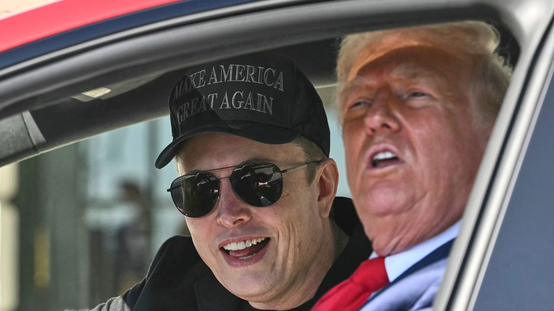 Donald Trump mit Elon Musk: Der US-Präsident denkt in "Deals".