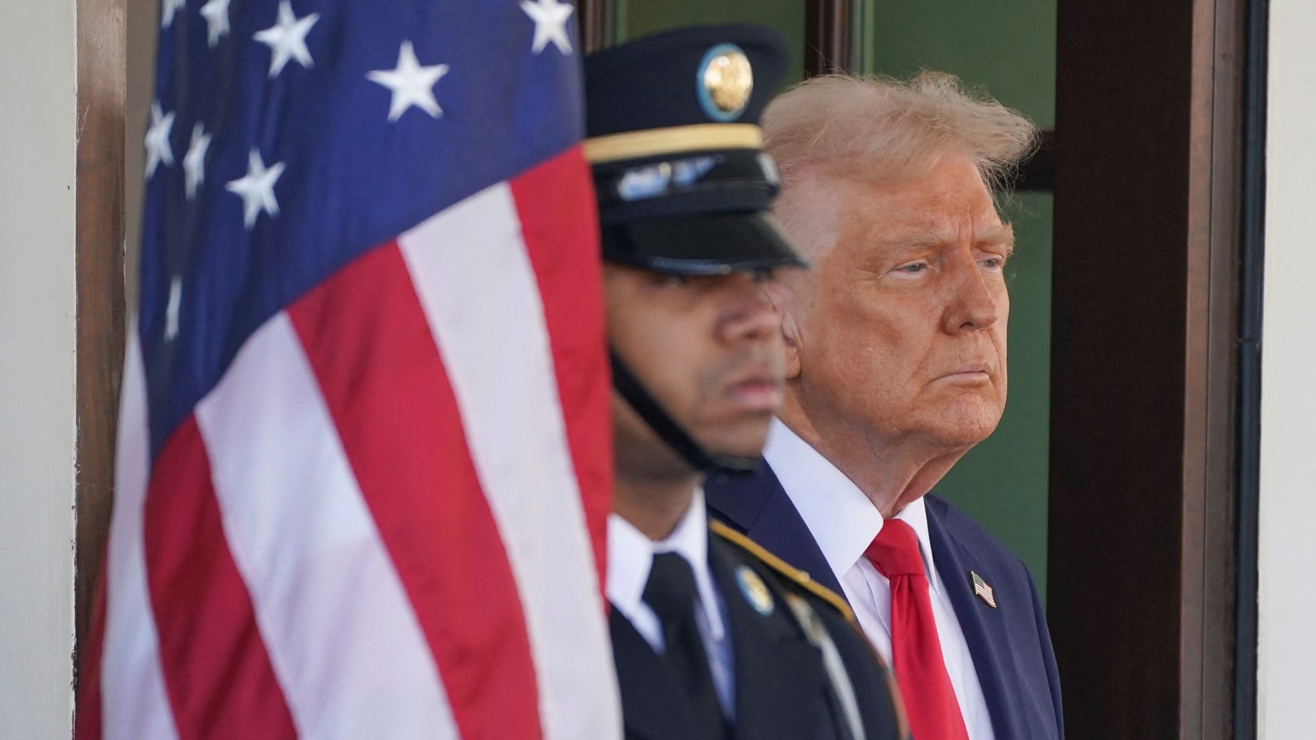 US-Präsident Donald Trump wartete auf Wolodymyr Selenskyj vor dem Weißen Haus.