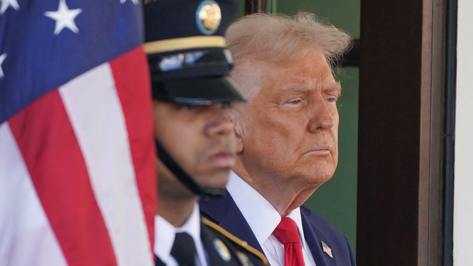 US-Präsident Donald Trump wartete auf Wolodymyr Selenskyj vor dem Weißen Haus.