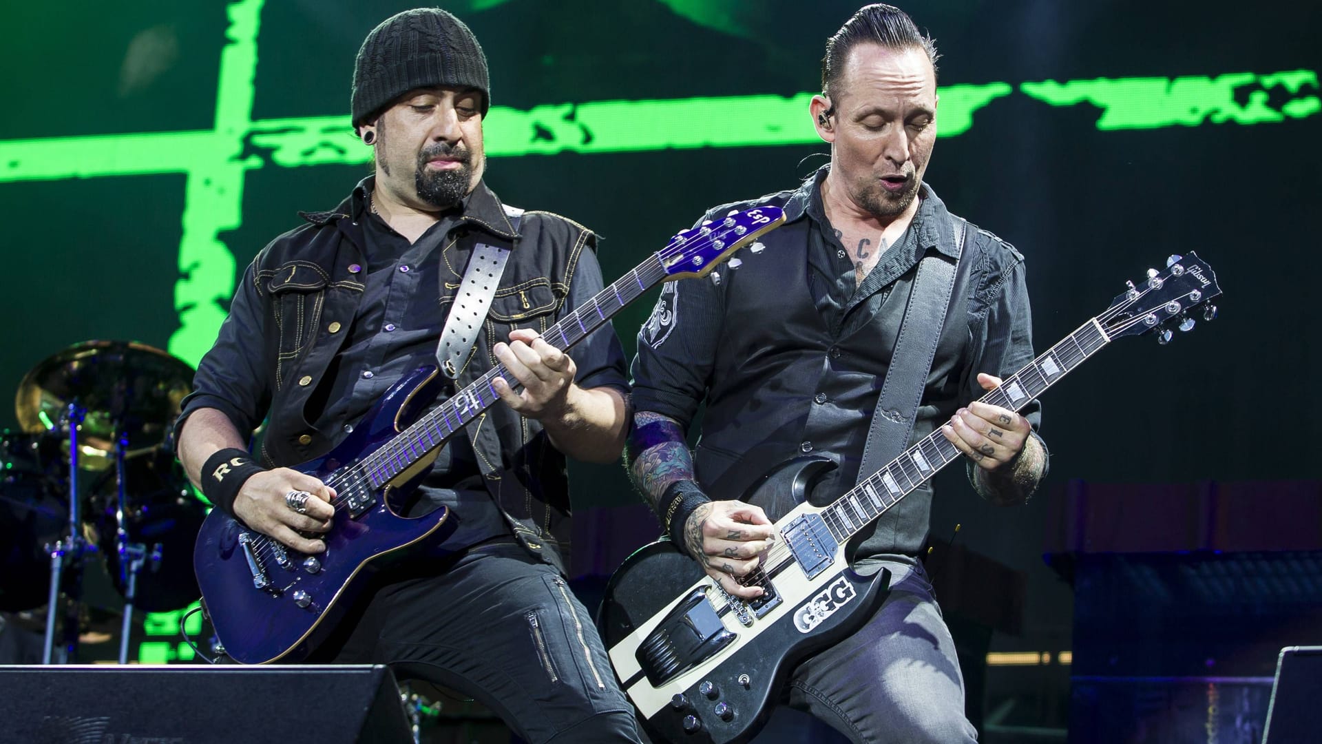 Frontmann Michael Poulsen (r.) und Ex-Gitarrist Rob Caggiano (Archivbild): Nach einer Pause lässt sich Volbeat Ende 2025 wieder in Hamburg blicken. Frontmann Michael Poulsen (r.) und Ex-Gitarrist Rob Caggiano (Archivbild): Nach einer Pause lässt sich Volbeat Ende 2025 wieder in Hamburg blicken.
