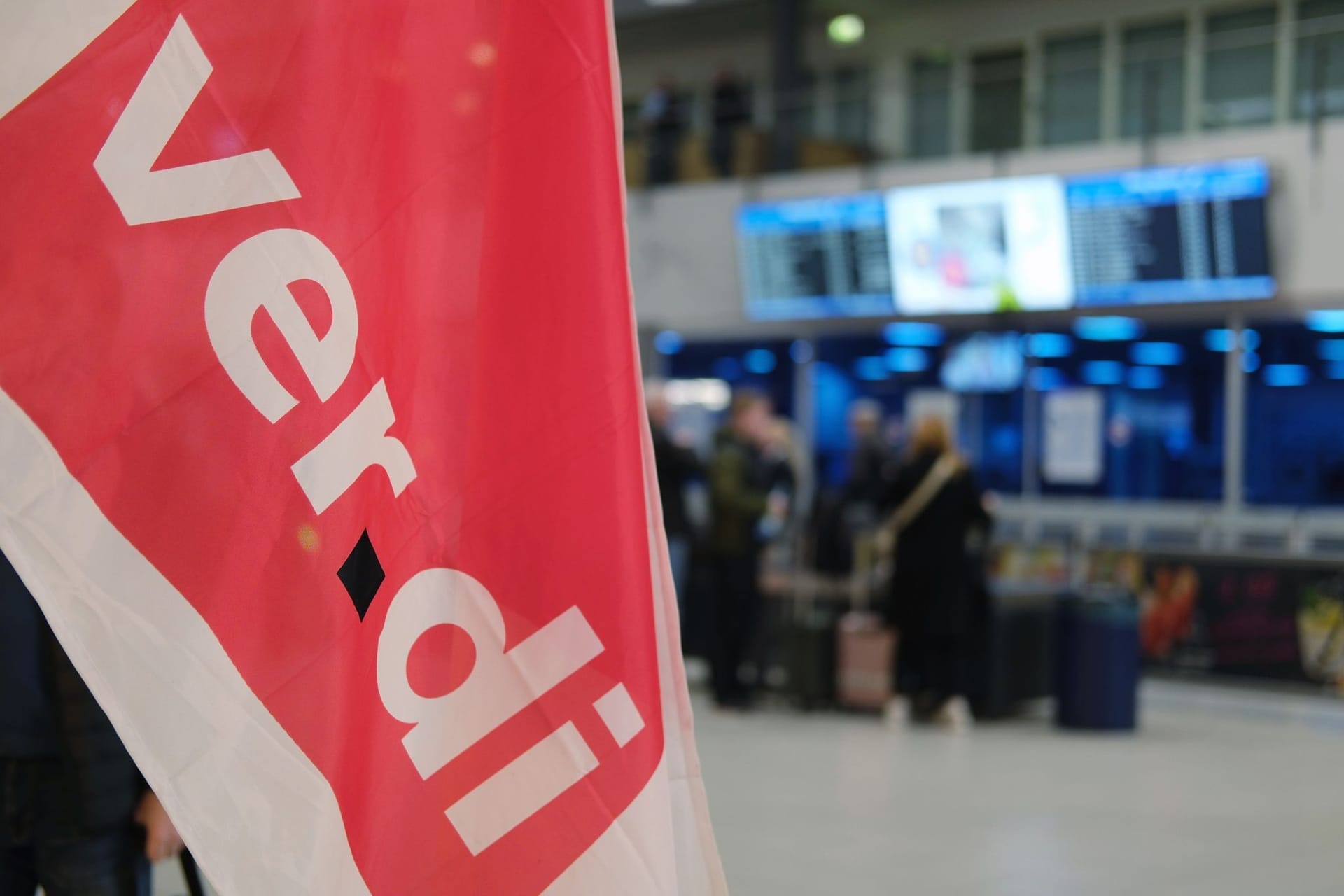 Verdi-Warnstreik am Flughafen Leipzig