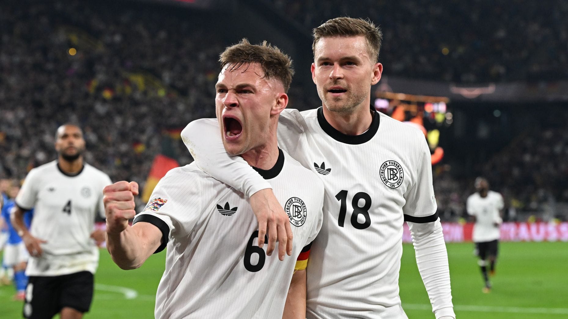 Sicher vom Punkt: Joshua Kimmich (l.) brachte Deutschland in Führung.