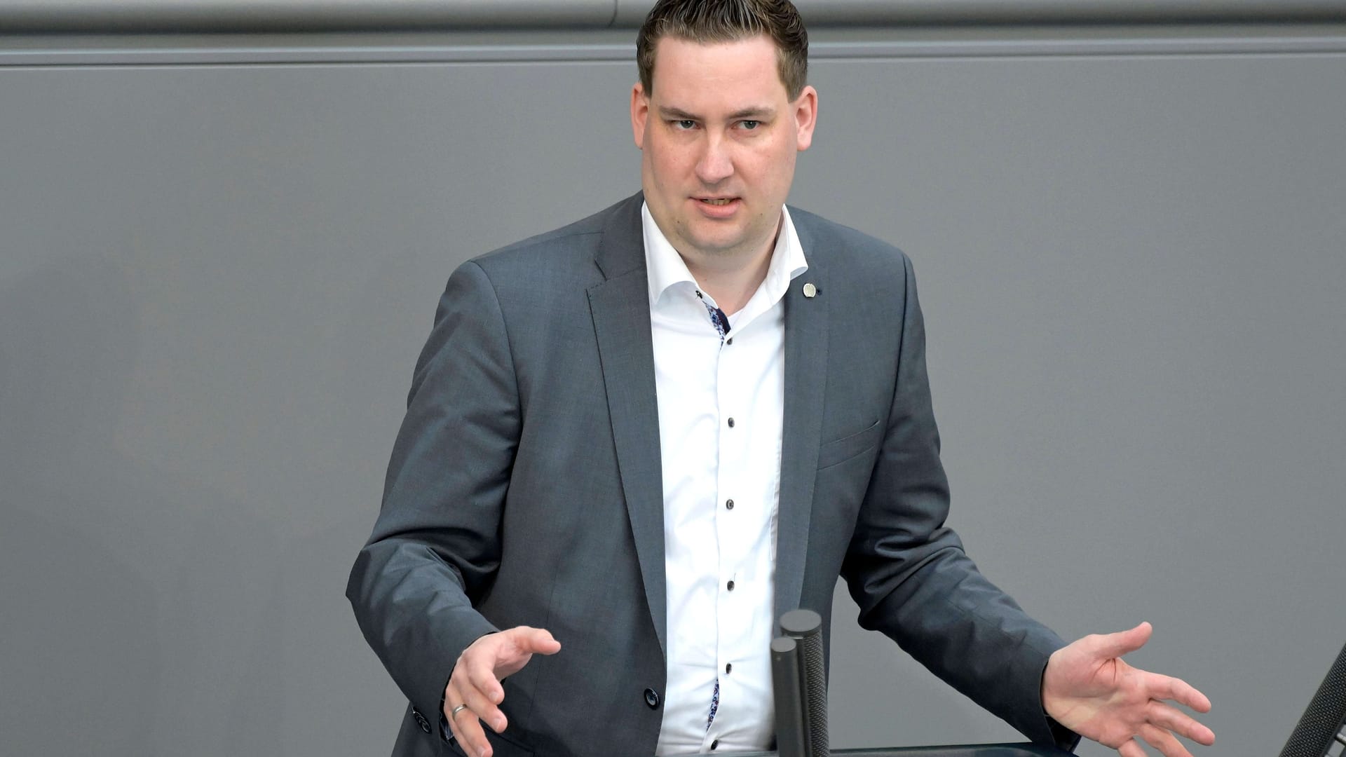 Der junge Bundestagsabgeordnete Brian Nicklaus scheidet aus dem Parlament aus.