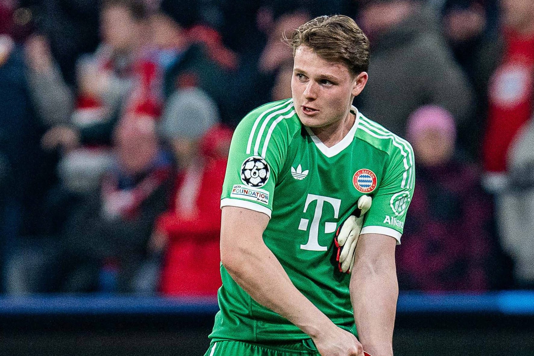 Jonas Urbig: Er feierte in der Champions League sein Debüt für den FC Bayern.