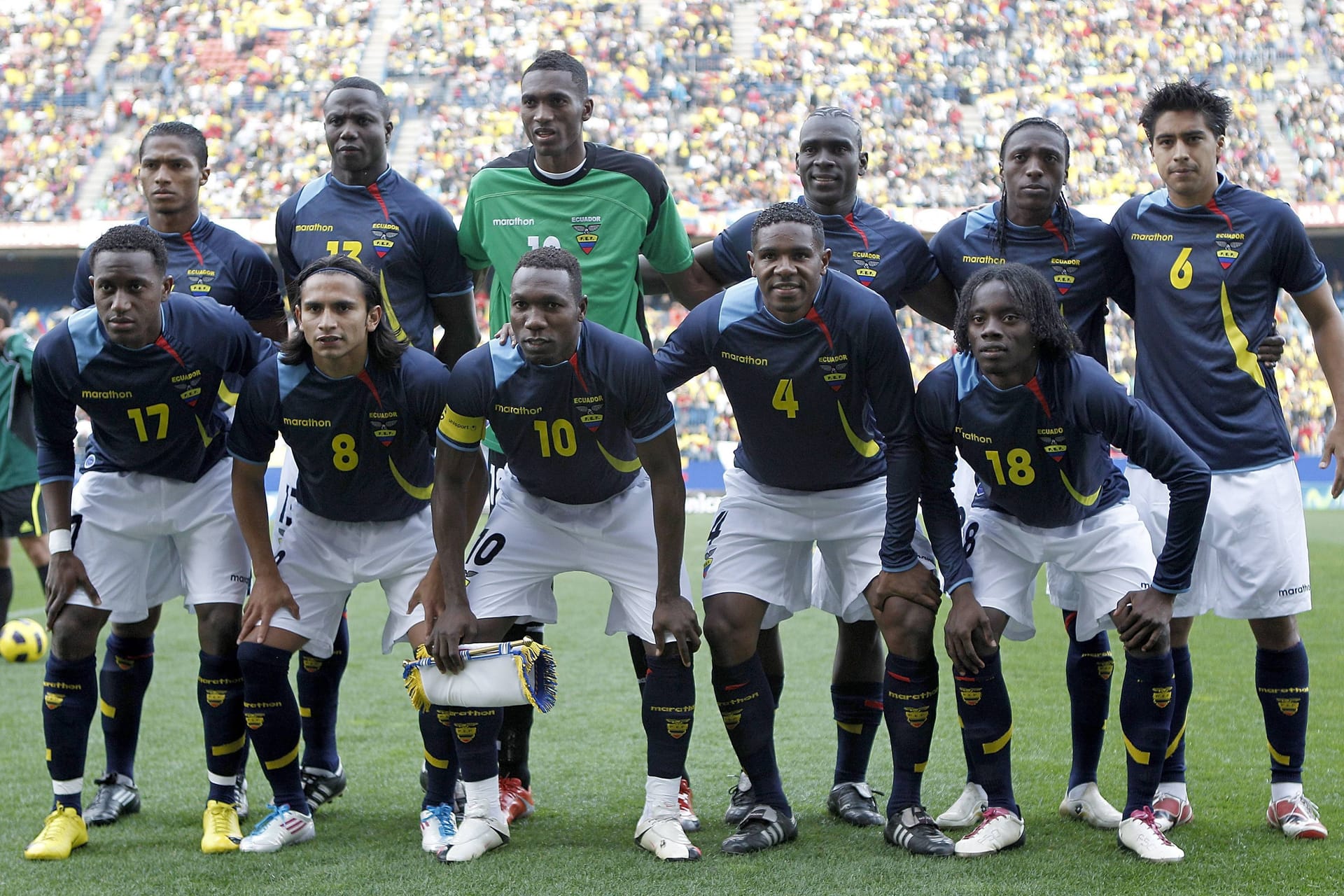 Mannschaftsfoto von Ecuador aus dem Jahr 2011: Segundo Castillo (Vierter von links hinten) machte 88 Spiele für sein Land.