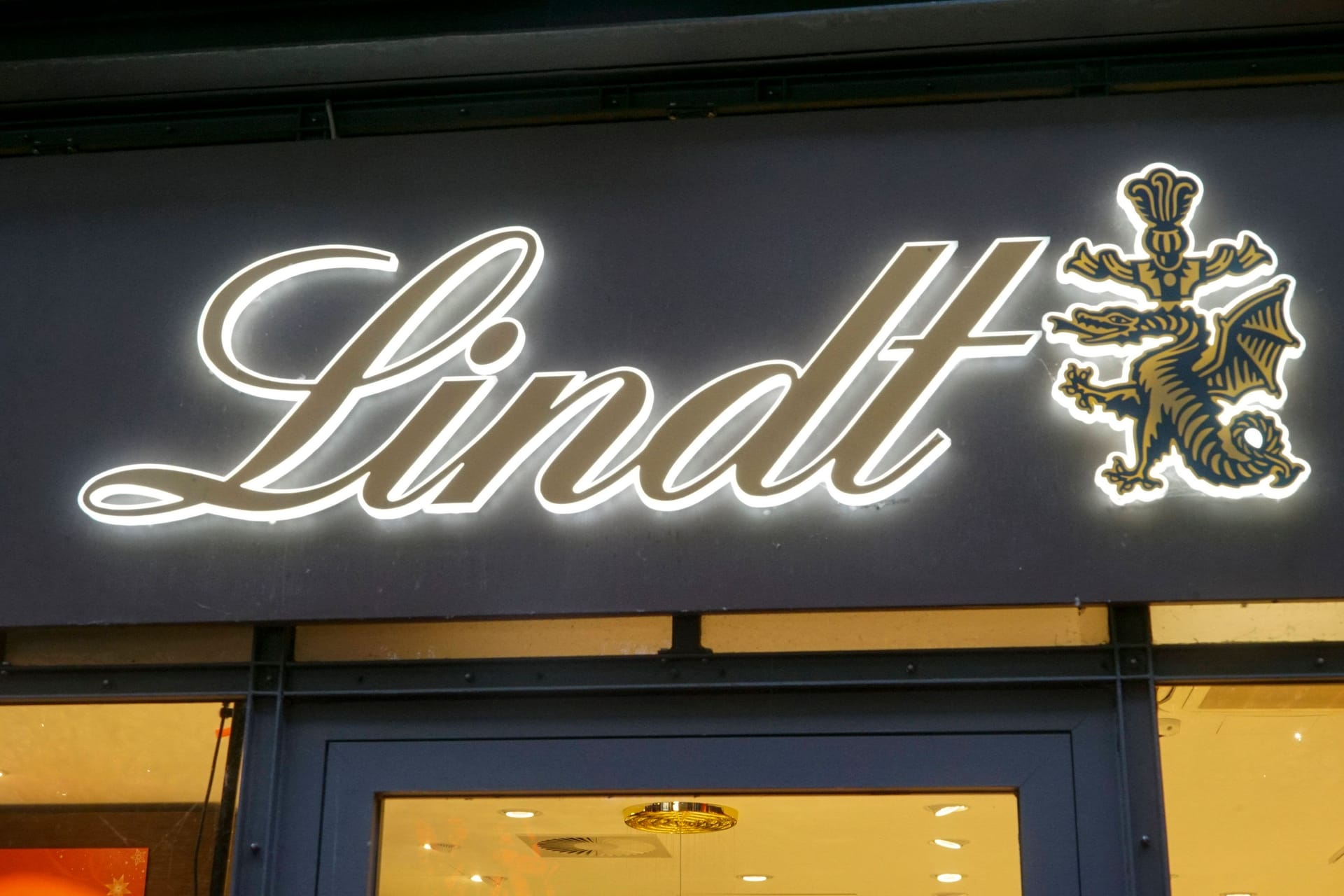 Süße Versuchung, bittere Rechnung: Lindt erhöht schon wieder seine Preise.