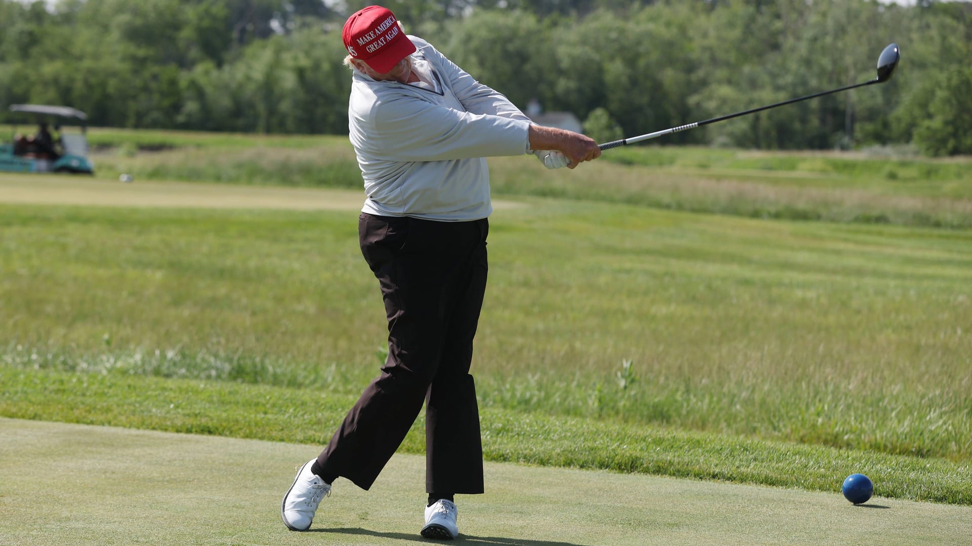 Donald Trump beim Golfen in Virginia (Archivbild)