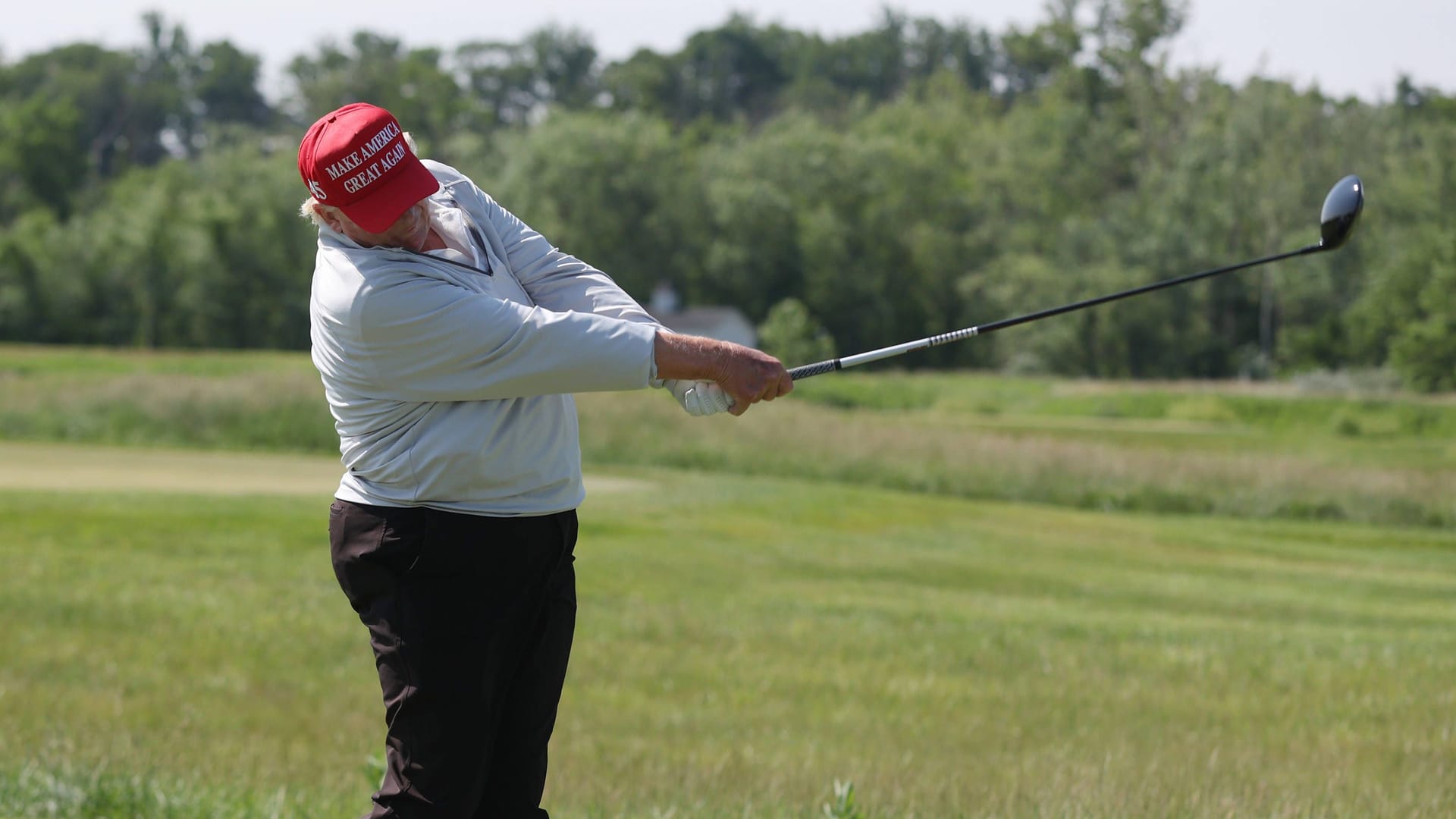 Donald Trump beim Golfen in Virginia (Archivbild)