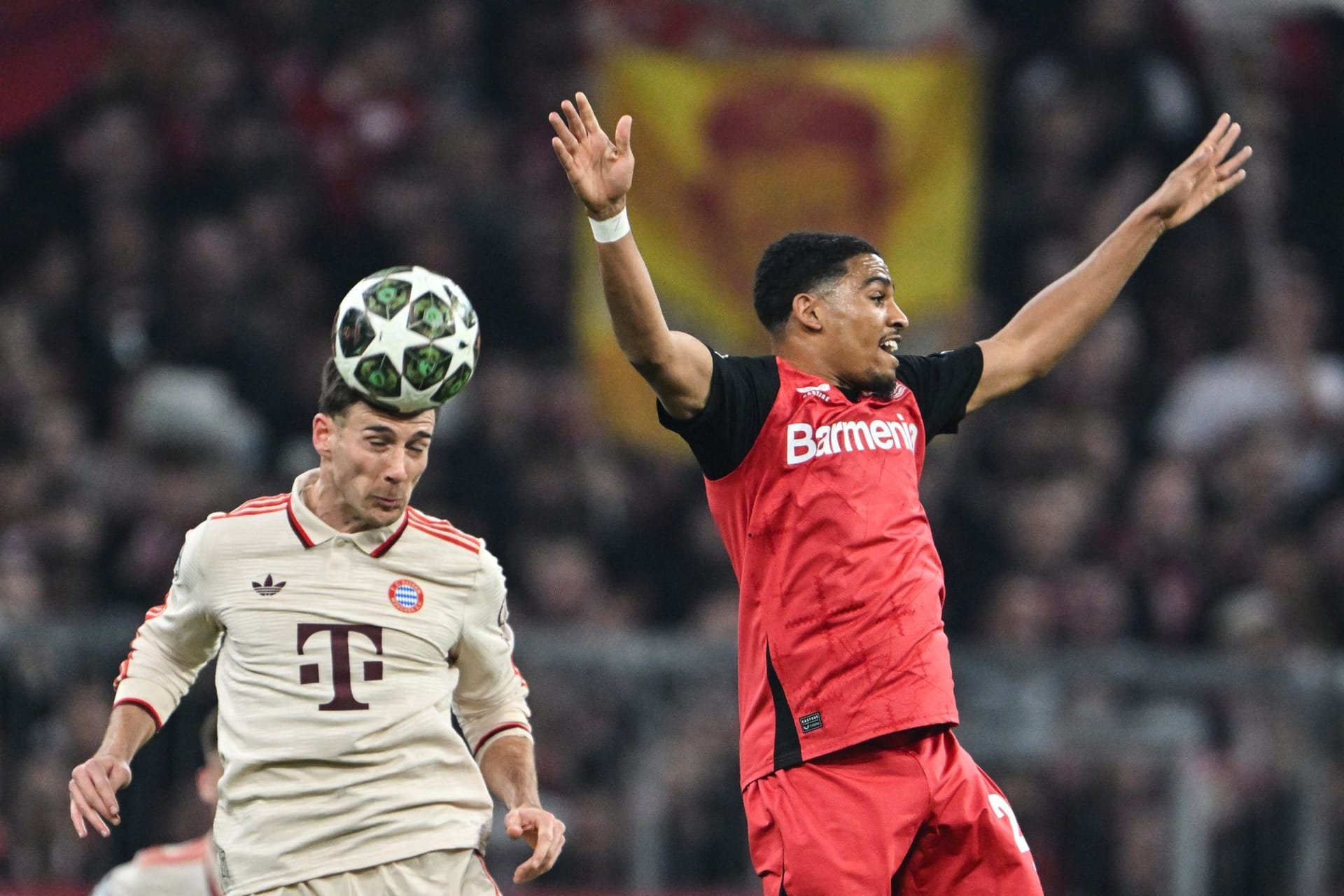 Leon Goretzka: Hatte den Torjubel nach seinem Kopfball schon auf den Lippen, bis der dann doch noch von Hermoso auf der Linie geklärt wurde (6.). Probierte es mit einem Distanzschuss (28.). Rechtfertigte seine Rückkehr vom Aussortierten in die Startelf einmal mehr. Note 3