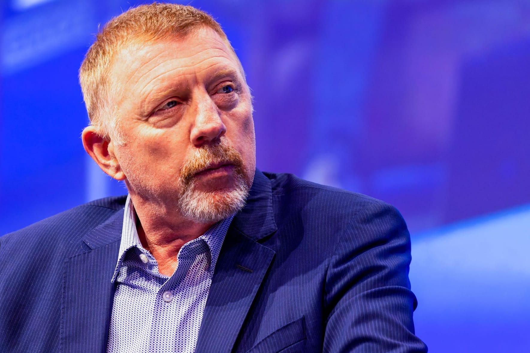 Boris Becker: Er hat ein autobiografisches Buch verfasst.