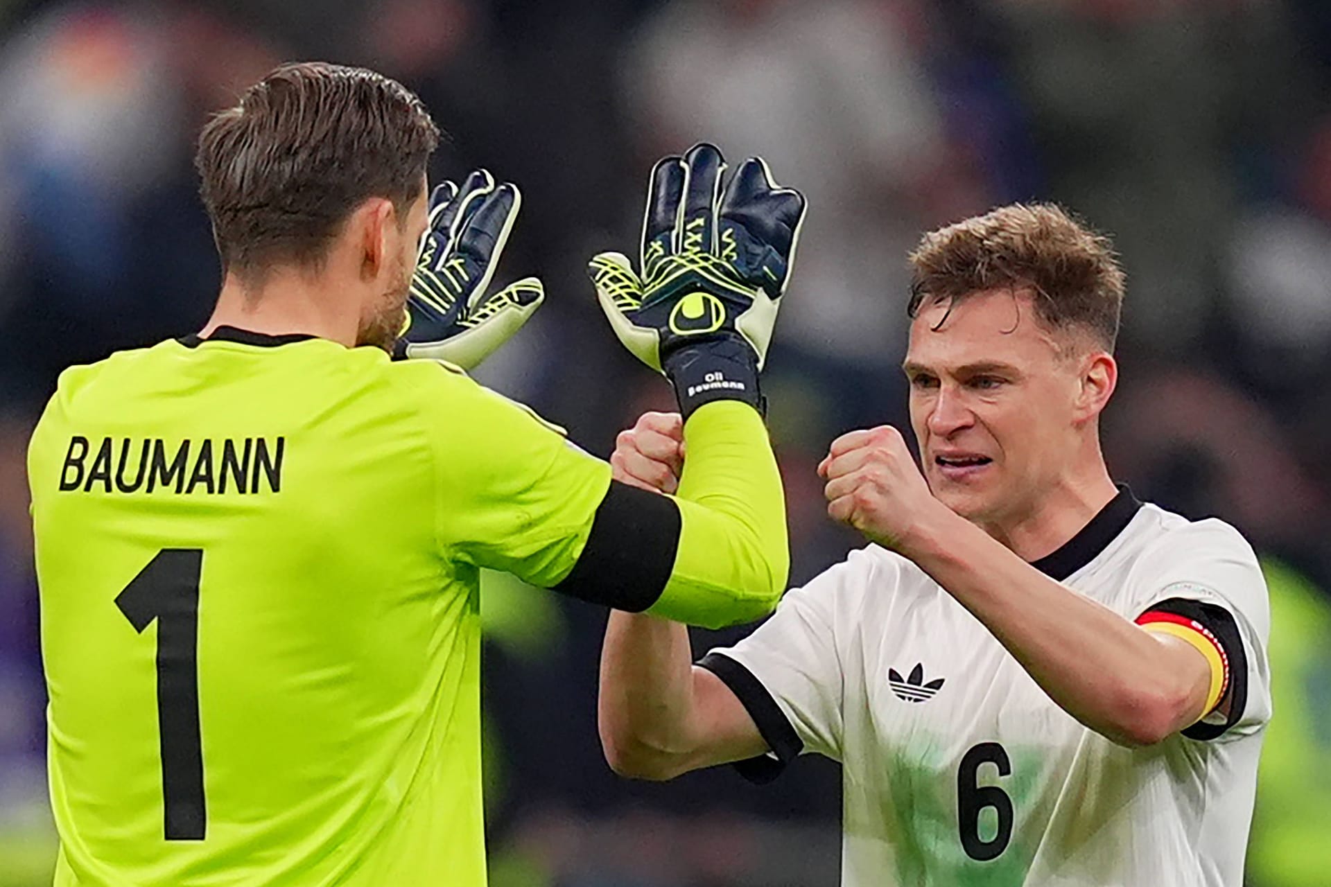 Oliver Baumann (l.) und Joshua Kimmich: Sie spielten im San Siro stark auf.