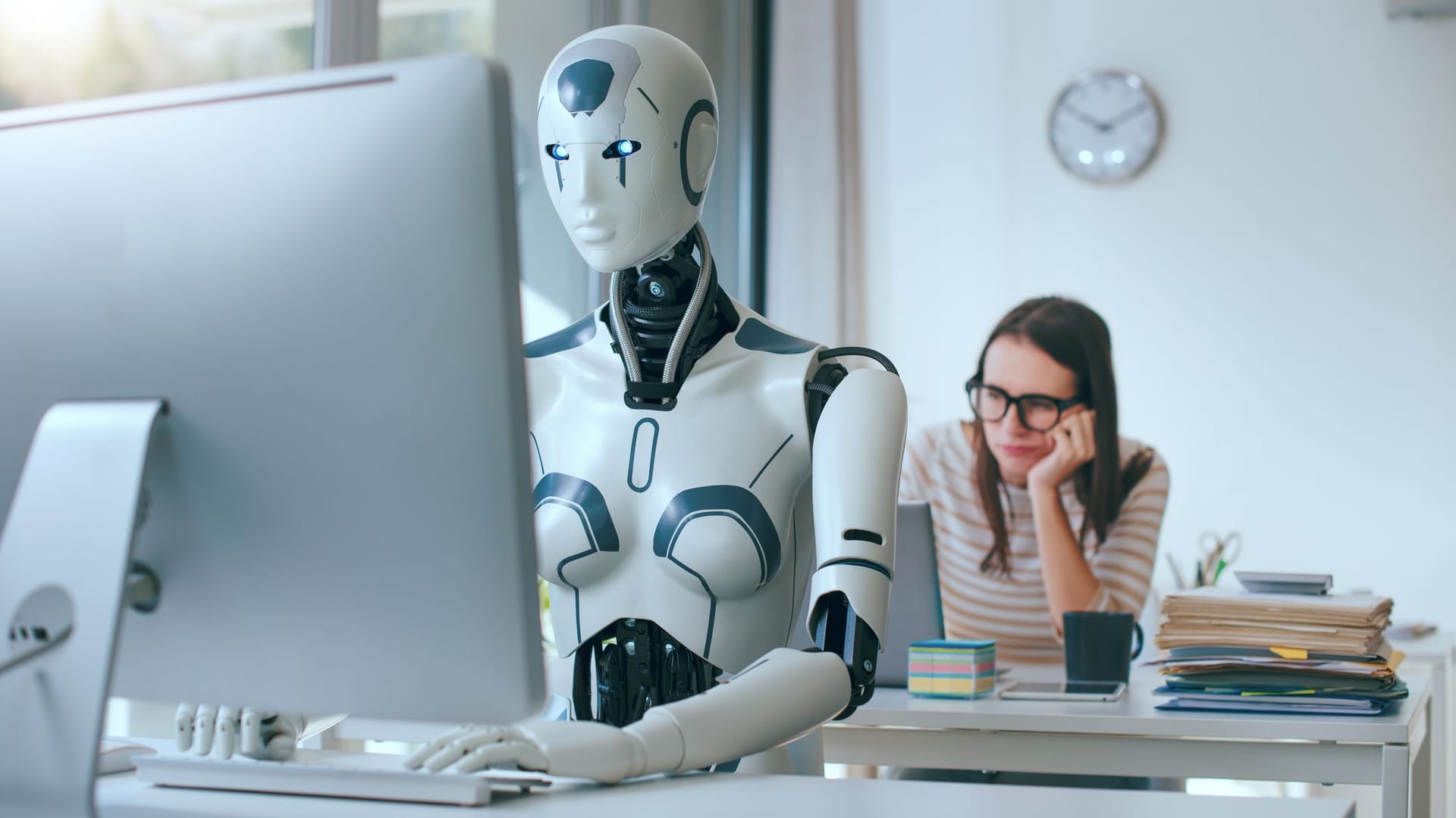 Roboter ersetzt Büroangestellte