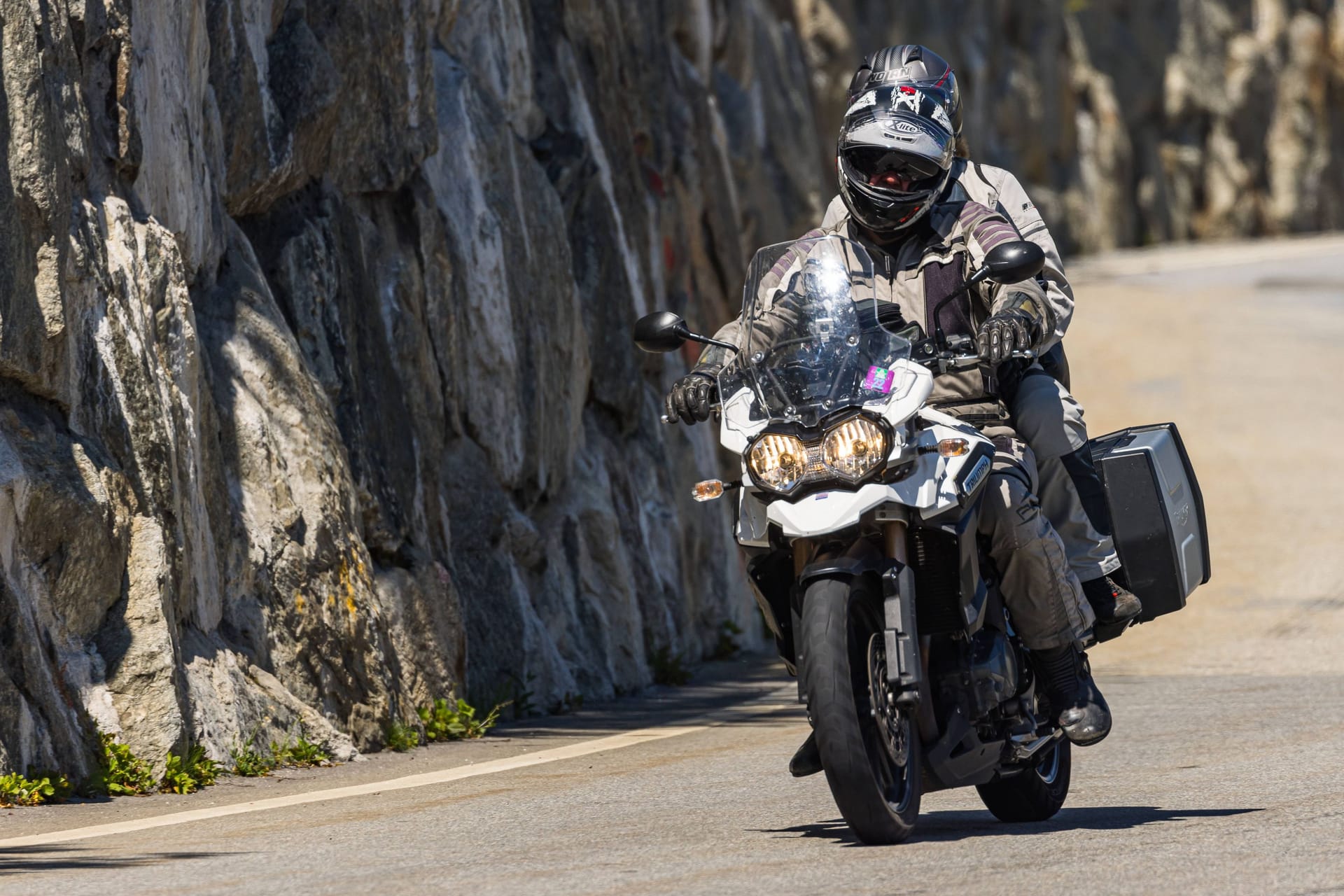 Balanceakt am Hang: Wer mit dem Motorrad wendet, sollte wissen, was er tut – sonst liegt die Maschine schneller als gedacht.