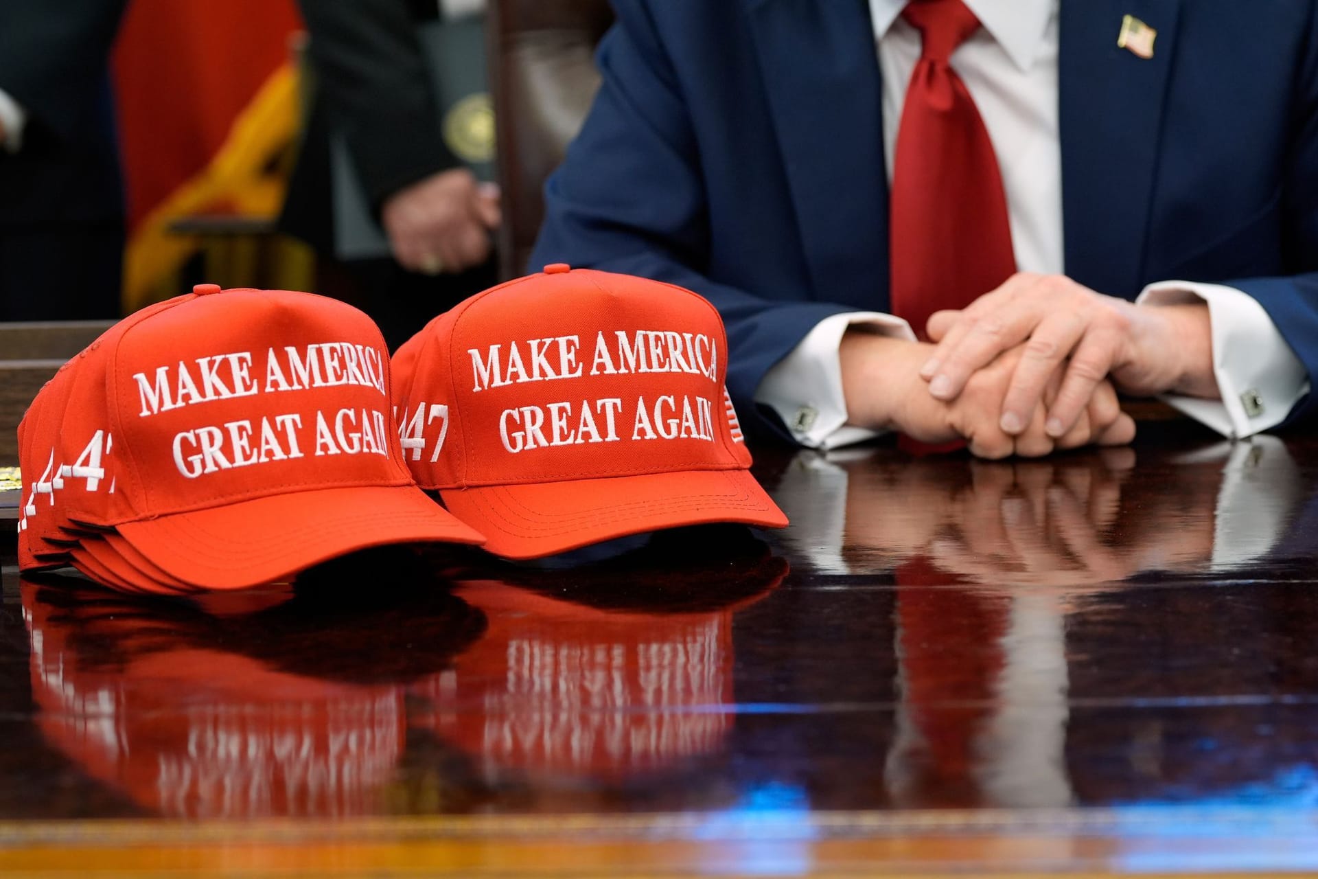 Neuer Fanartikel: Sohn Eric wirbt für «Trump 2028»-Kappe Neuer Fanartikel: Sohn Eric wirbt für «Trump 2028»-Kappe